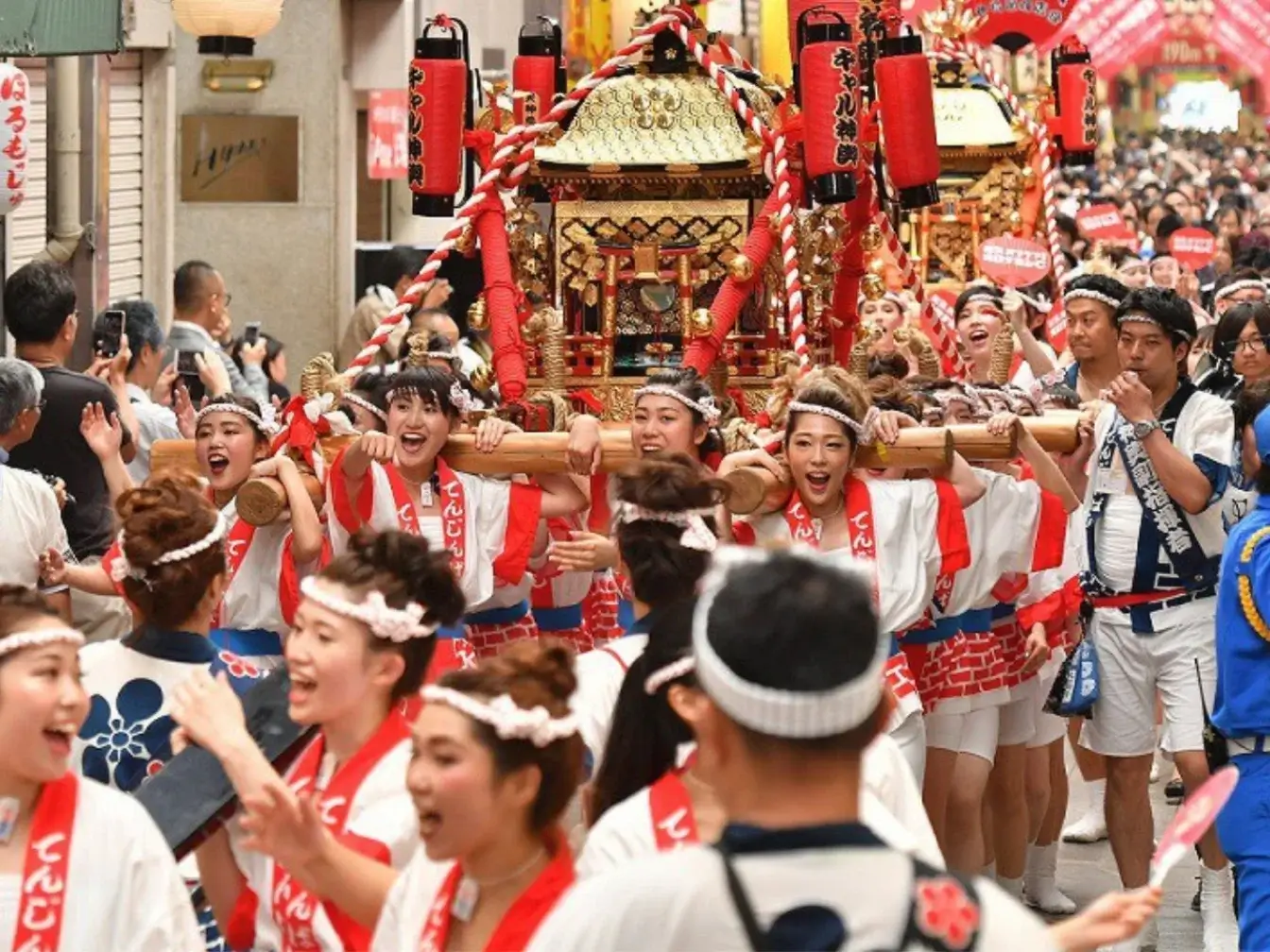 大阪天神祭2026》奉納花火、船渡御日期、屋台夜市,交通與觀賞攻略一次看! - 第6張圖 osaka-tenjin-matsuri-大阪天神祭奉納花火、船渡御 (3)