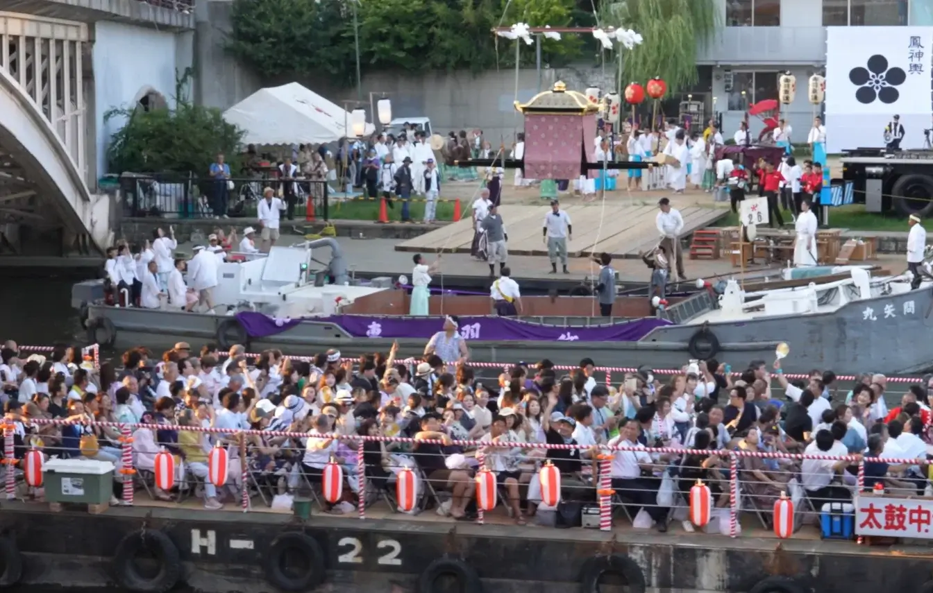 大阪天神祭2026》奉納花火、船渡御日期、屋台夜市,交通與觀賞攻略一次看! - 第5張圖 osaka-tenjin-matsuri-大阪天神祭奉納花火、船渡御 (9)